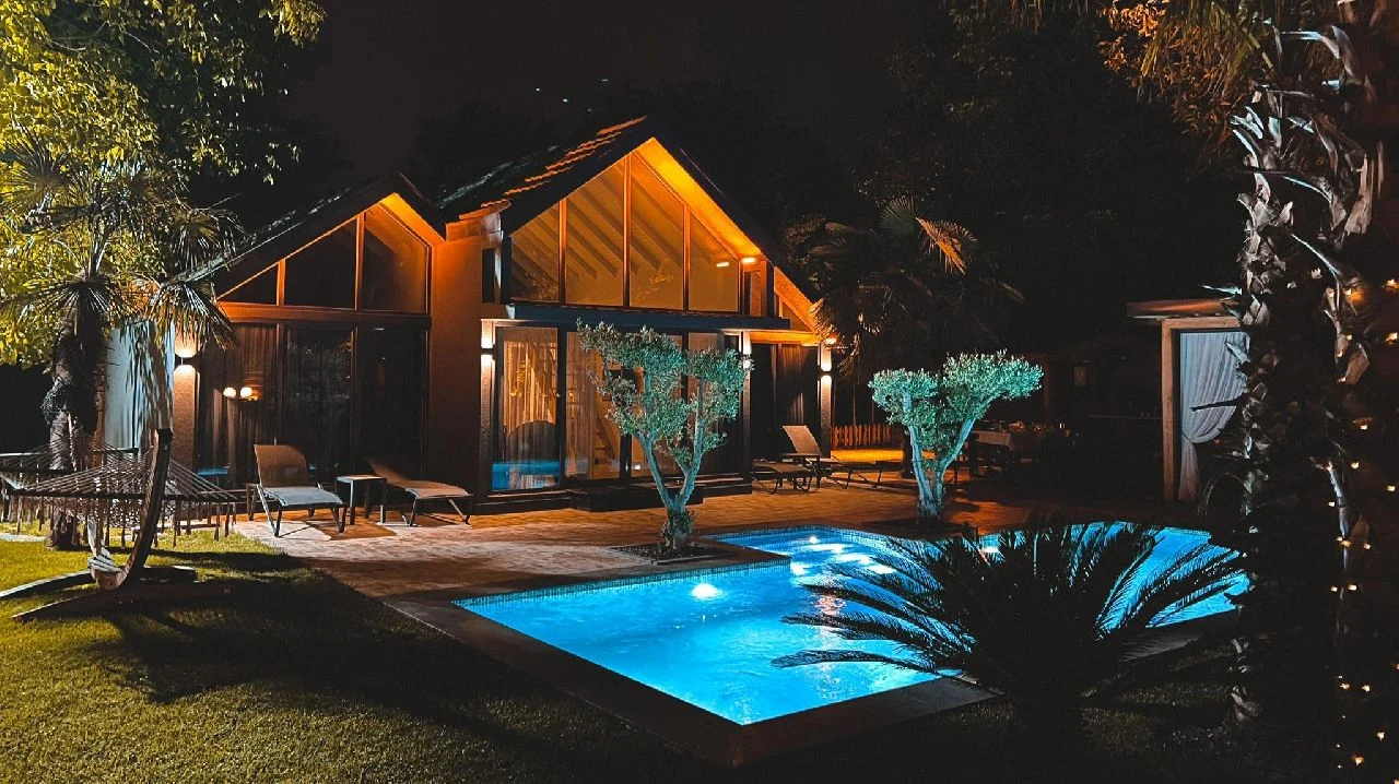 Sapanca'da Bungalovcular İstanbullu Depremzedelere Kucak Açtı