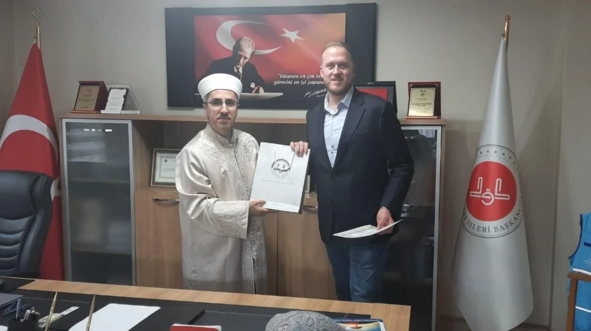 İngiliz Vatandaşı, Sinan İsmini Alarak Müslüman Oldu
