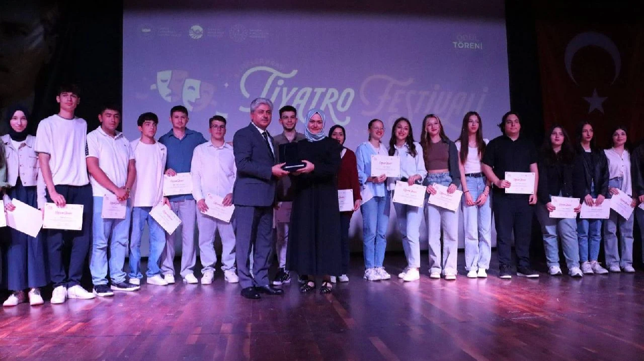 Sapanca Lokman Hekim Mesleki Anadolu Lisesine Birincilik Ödülü