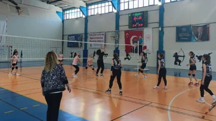 Okul Sporları 2. Küme Voleybol Müsabakaları Sonuçlandı