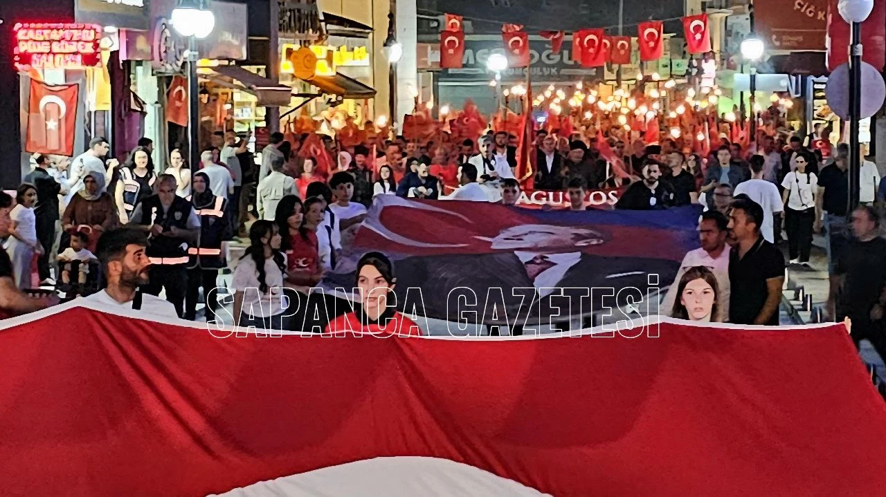 Fener Alayında Yer Gök Kırmızıydı