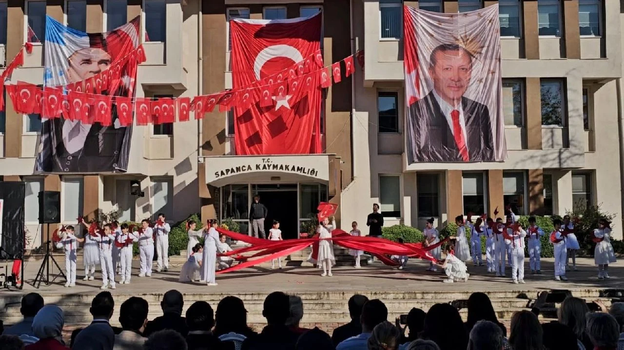 Sapanca'da 29 Ekim Cumhuriyet Bayramı Çoşkusu