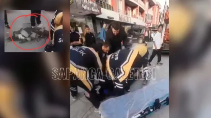 Kaldırımdaki Taşlara Takılıp Düşerek Yaralandı