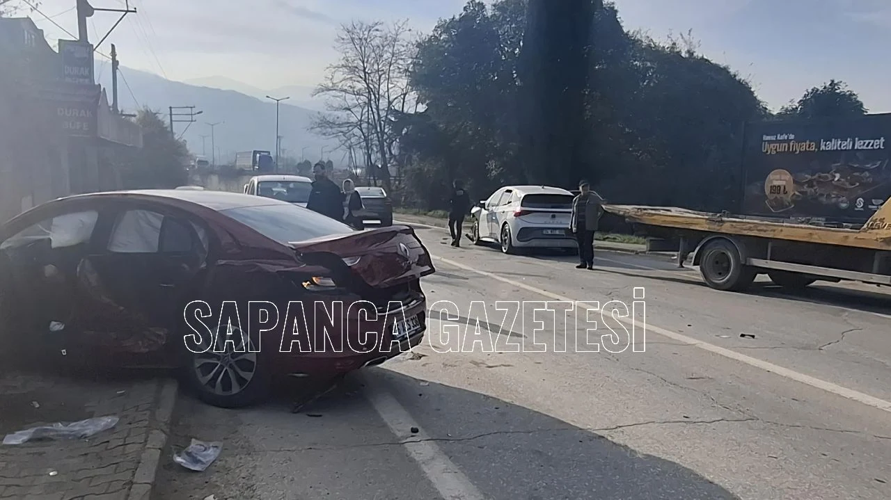 Sapanca'da Trafik Kazası: 5 Yaralı