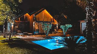 SAPANCA'DA BUNGALOVCULAR İSTANBULLU DEPREMZEDELERE KUCAK AÇTI