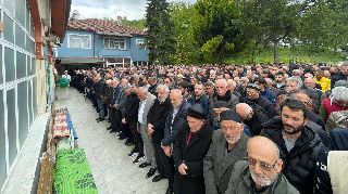 İSMAİL, İSA VE İLHAN SEZER KARDEŞLERİN ANNE ACISI