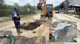 GÖL MAHALLESİNDEKİ GİZEMLİ KOKUNUN KAYNAĞI BELLİ OLDU