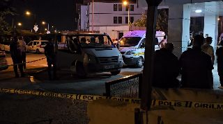 SAPANCA'DA  HASTANE BAHÇESİNDE SİLAHLA VURULAN KİŞİ ÖLDÜ