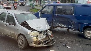 SAPANCA'DA TRAFİK KAZASI: 2 YARALI SAPANCA'DA TRAFİK KAZASI: 2 YARALI