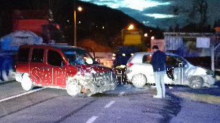 SAPANCA'DA TRAFİK KAZASI: 3 YARALI